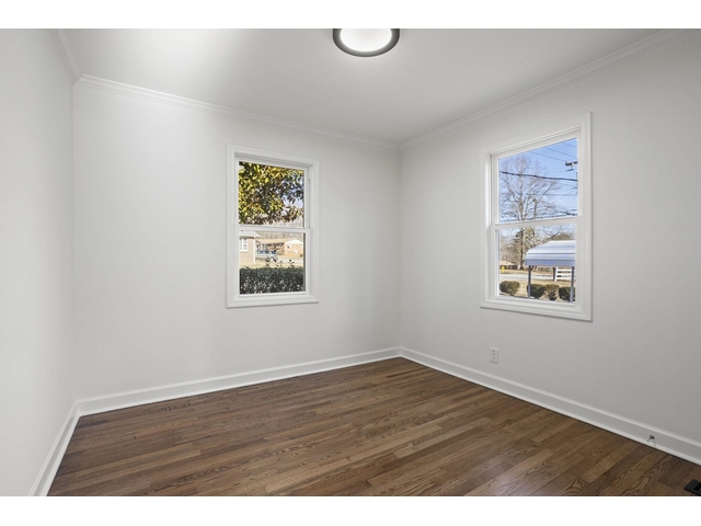 Photo of 204 Paris View Drive