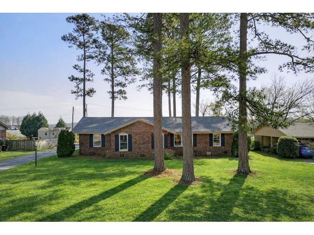 Photo of 510 Gaston Drive