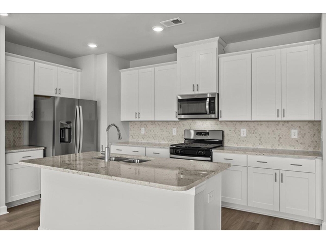 Photo of 884 Penfold Pointe