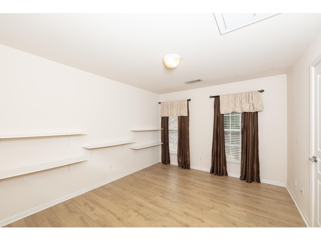 Photo of 5013 Cressingham Drive