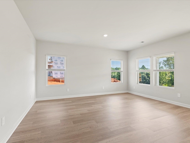 Photo of 540 Ward Wilson Trail