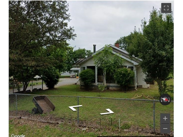 Photo of 115 N Texas Avenue