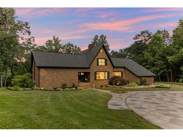 Photo of 106 Riverbank Court