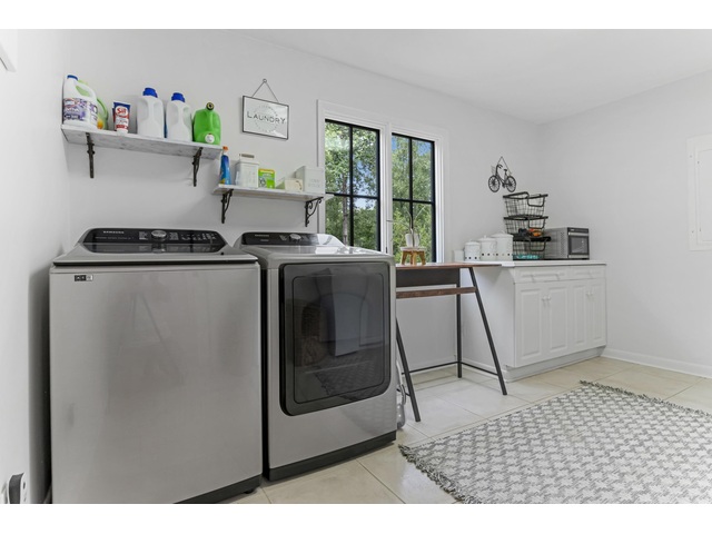 Photo of 106 Riverbank Court