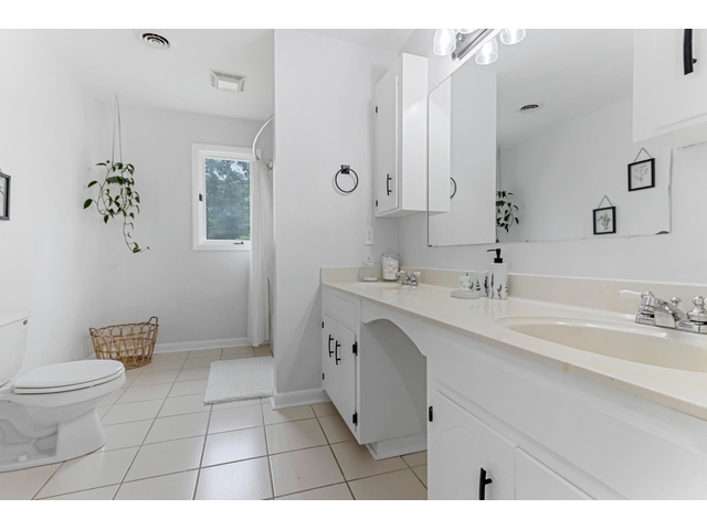 Photo of 106 Riverbank Court