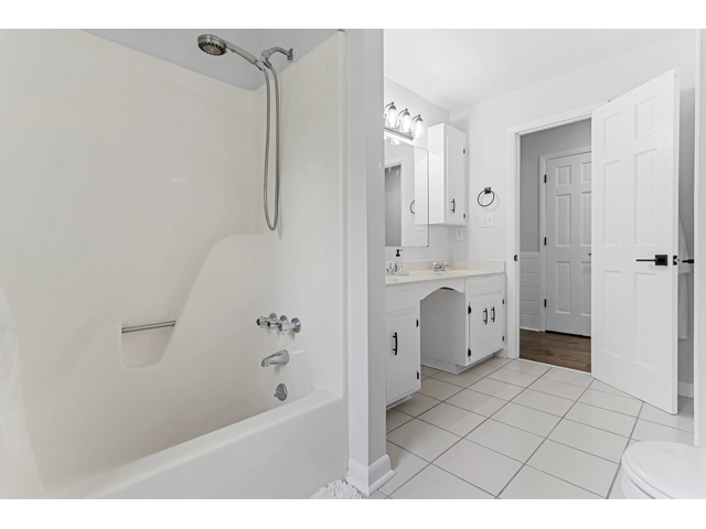 Photo of 106 Riverbank Court