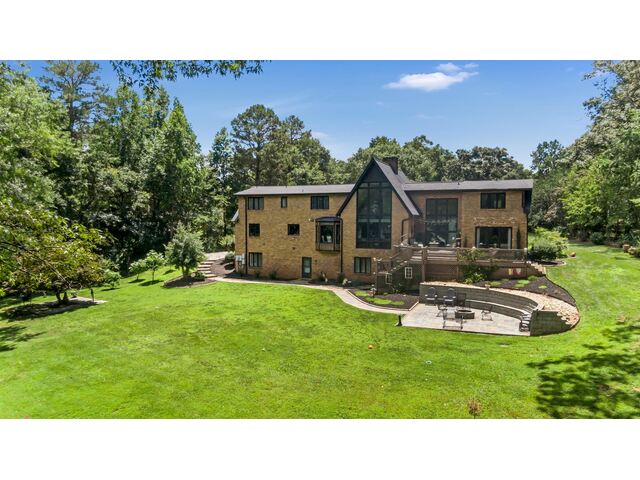 Photo of 106 Riverbank Court