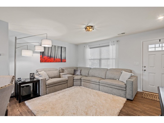 Photo of 466 Hobson Way