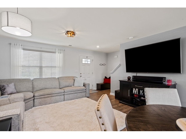 Photo of 466 Hobson Way