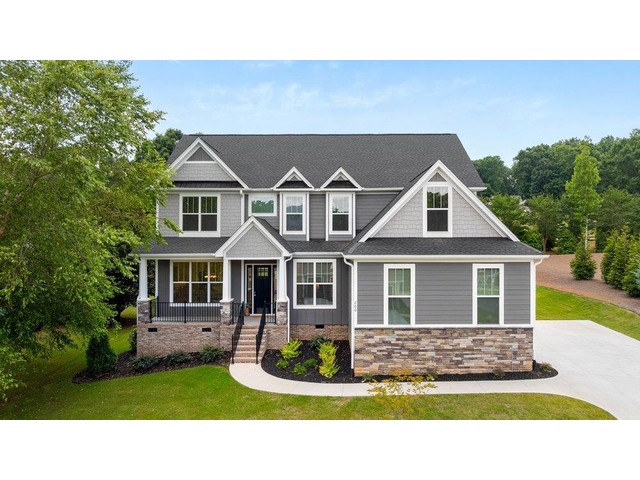 Photo of 200 Lord Byron Lane