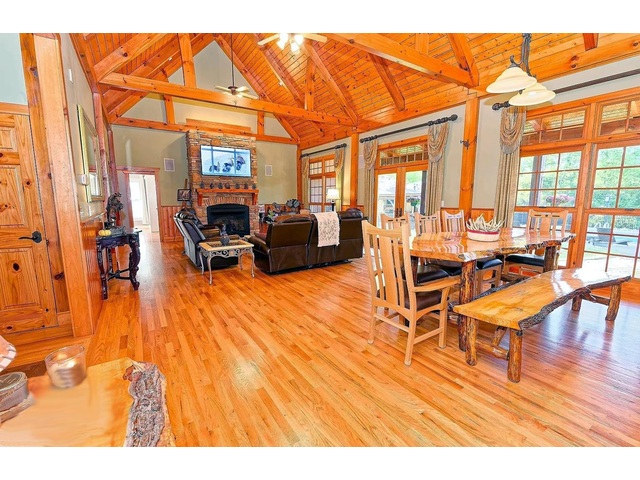 Photo of 1250 Mountain Creek Road Photo of 1250 Mountain Creek Road