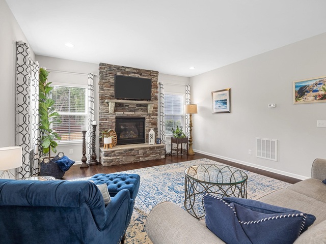 Photo of 711 Hatwood Court Photo of 711 Hatwood Court