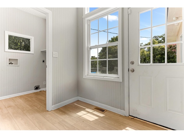 Photo of 472 Sloan Street