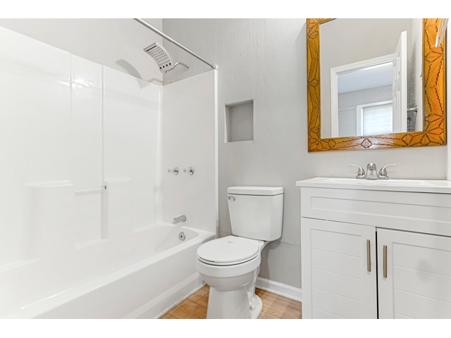 Photo of 472 Sloan Street