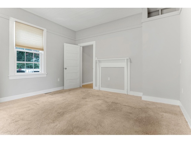 Photo of 472 Sloan Street