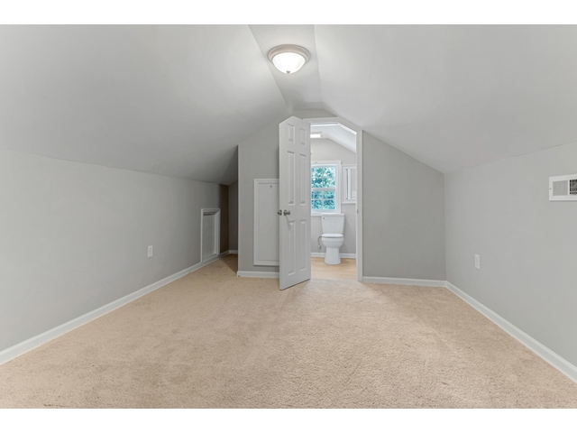 Photo of 472 Sloan Street