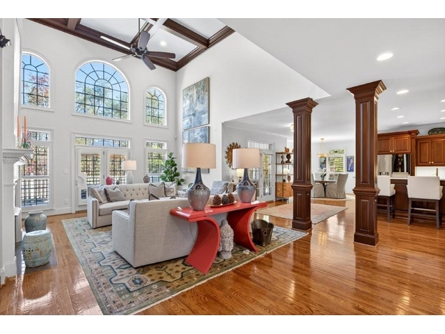 Photo of 823 Inverness Circle Photo of 823 Inverness Circle