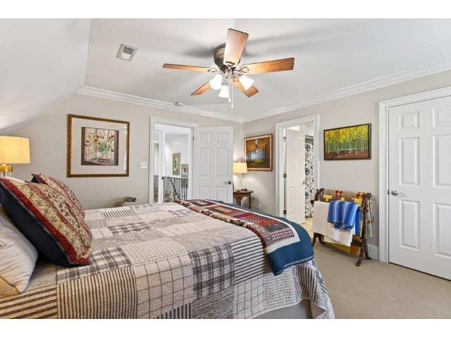 Photo of 823 Inverness Circle Photo of 823 Inverness Circle