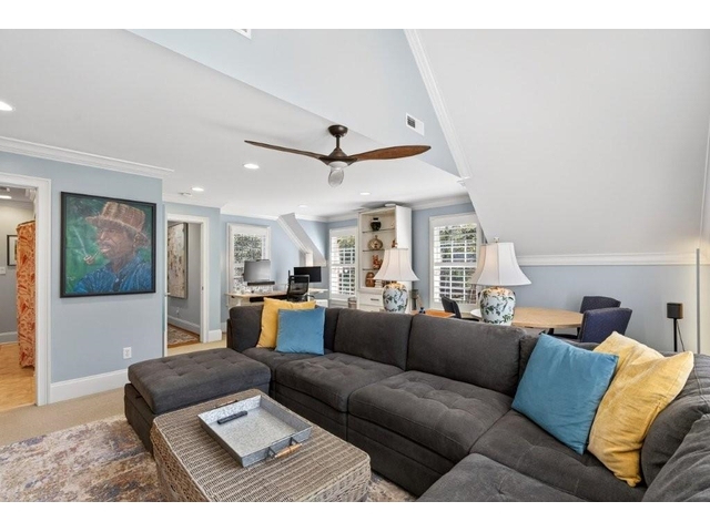 Photo of 823 Inverness Circle Photo of 823 Inverness Circle