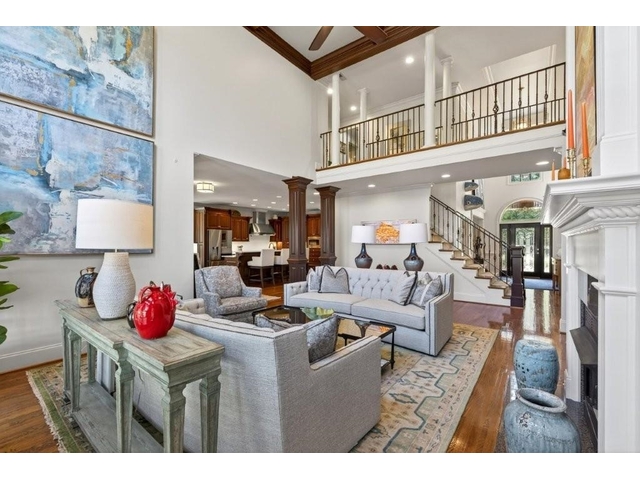 Photo of 823 Inverness Circle Photo of 823 Inverness Circle