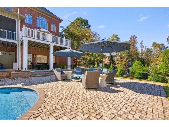 Photo of 823 Inverness Circle Photo of 823 Inverness Circle