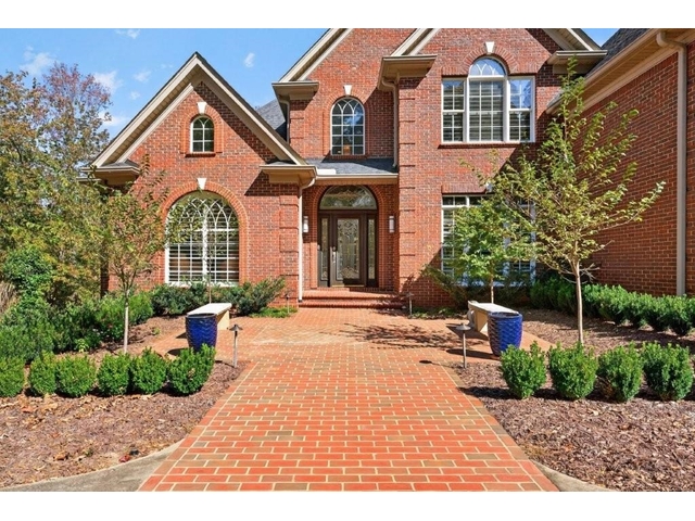 Photo of 823 Inverness Circle Photo of 823 Inverness Circle