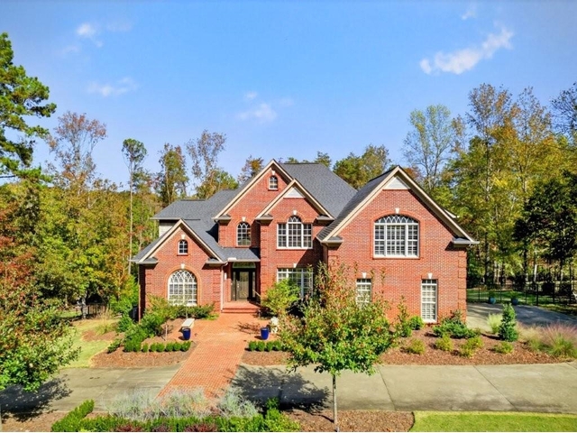 Photo of 823 Inverness Circle Photo of 823 Inverness Circle