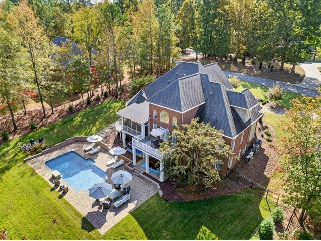 Photo of 823 Inverness Circle Photo of 823 Inverness Circle