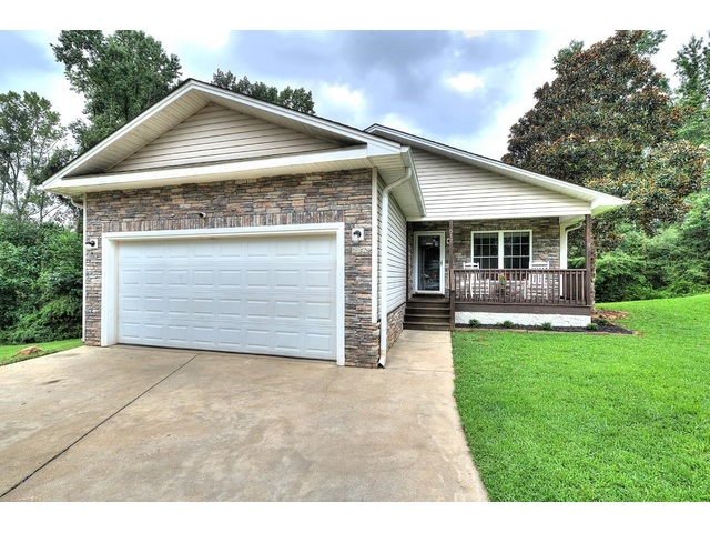 Photo of 517 Signal Hill Lane