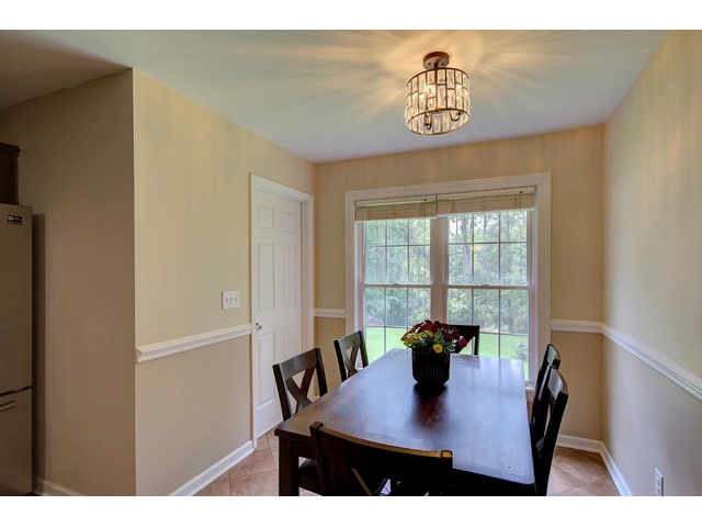 Photo of 517 Signal Hill Lane