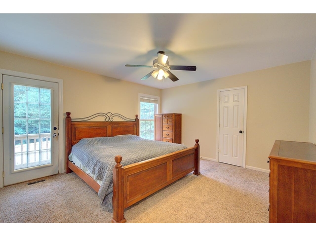 Photo of 517 Signal Hill Lane