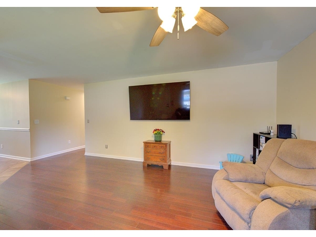 Photo of 517 Signal Hill Lane