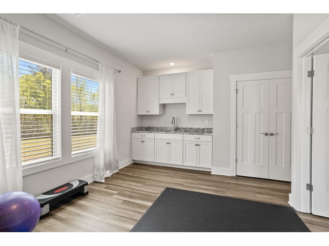 Photo of 901 Whitemarsh Avenue Photo of 901 Whitemarsh Avenue