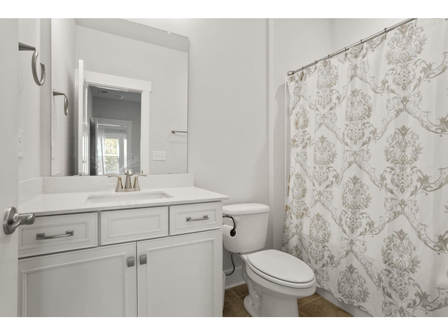 Photo of 901 Whitemarsh Avenue Photo of 901 Whitemarsh Avenue