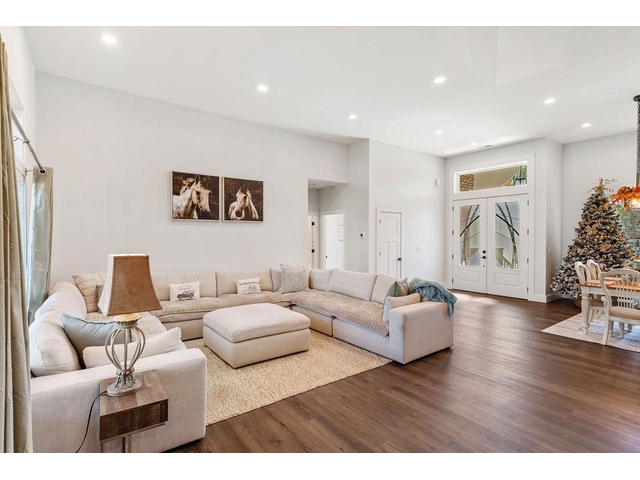 Photo of 338 Jordan Creek Road