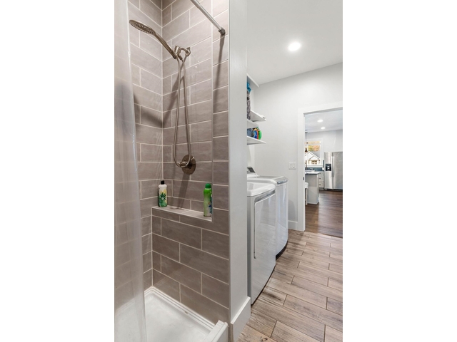 Photo of 338 Jordan Creek Road