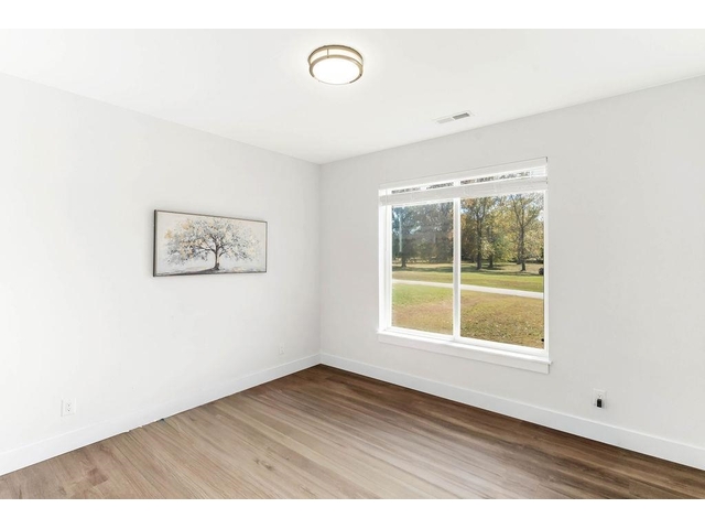 Photo of 338 Jordan Creek Road