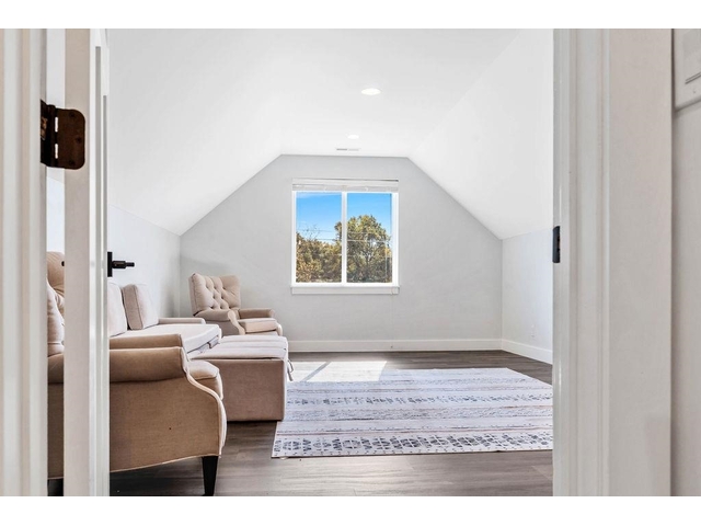 Photo of 338 Jordan Creek Road