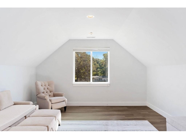 Photo of 338 Jordan Creek Road