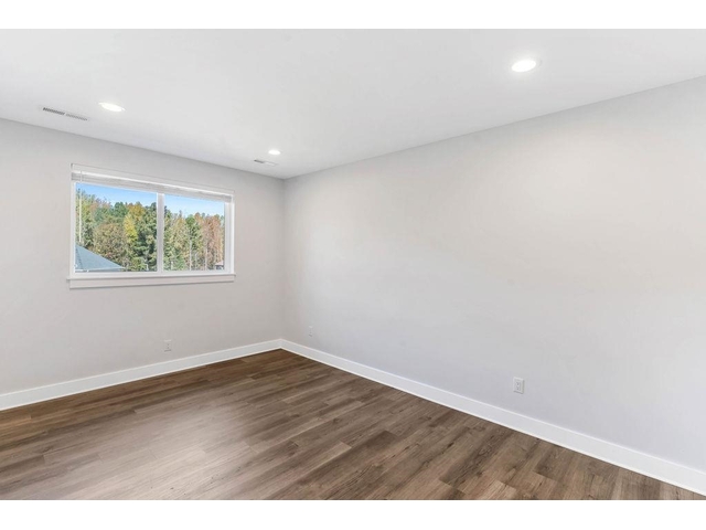 Photo of 338 Jordan Creek Road