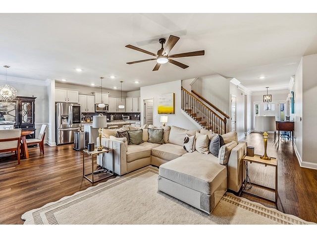 Photo of 517 Flying Squirrel Way