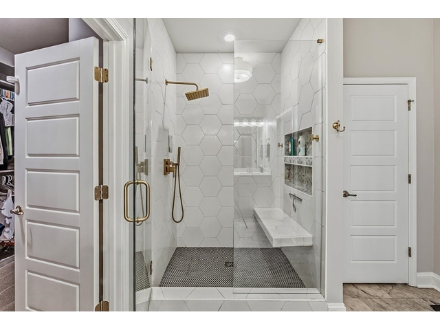 Photo of 517 Flying Squirrel Way