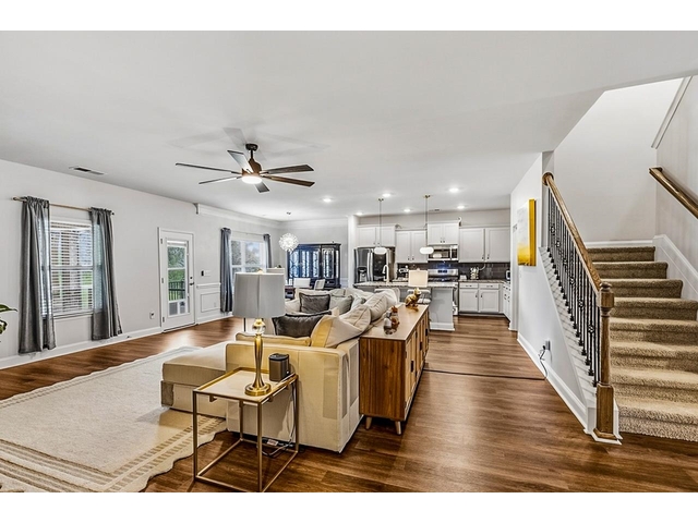 Photo of 517 Flying Squirrel Way