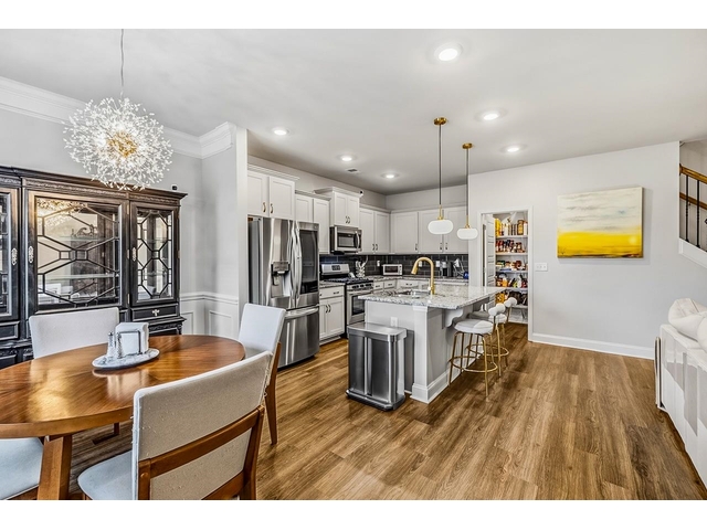 Photo of 517 Flying Squirrel Way