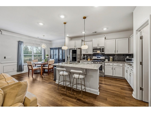 Photo of 517 Flying Squirrel Way