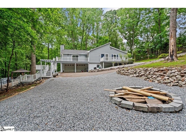Photo of 150 Orchard Drive Photo of 150 Orchard Drive