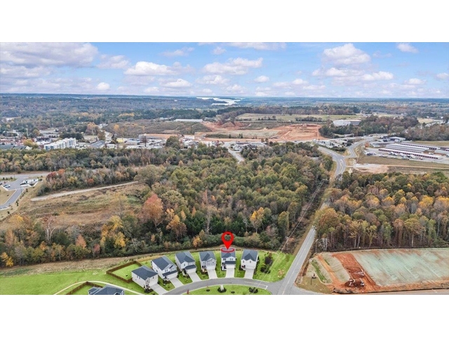 Photo of 102 Longleaf Lane