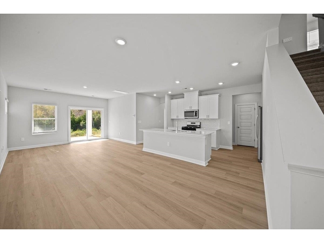 Photo of 102 Longleaf Lane