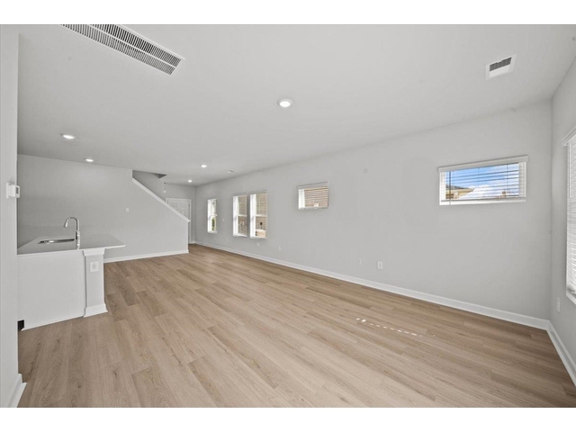 Photo of 102 Longleaf Lane