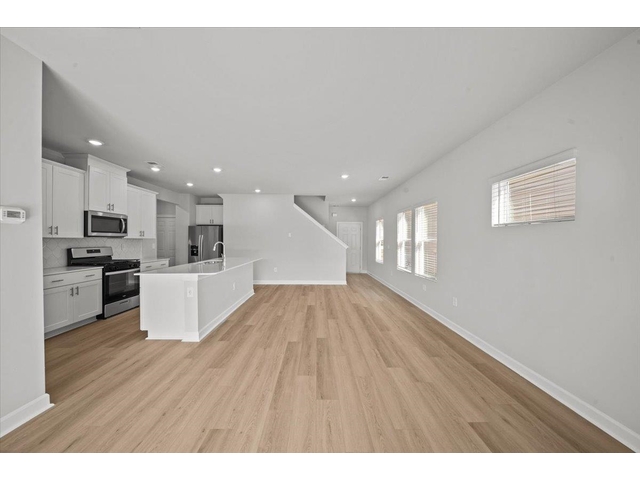 Photo of 102 Longleaf Lane